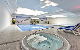 Apartments By The River In Gdansk With Pool, Sauna & Gym By Noclegi Renters